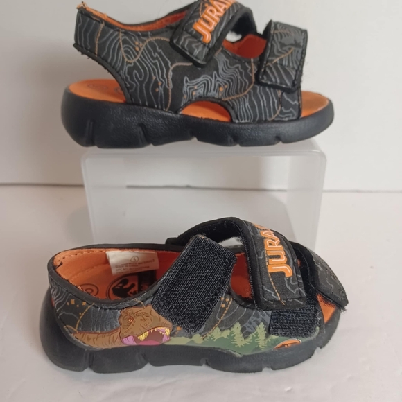 Jurassic World Dinosaur Sandals Toddler size 5‎ - Picture 1 of 7
